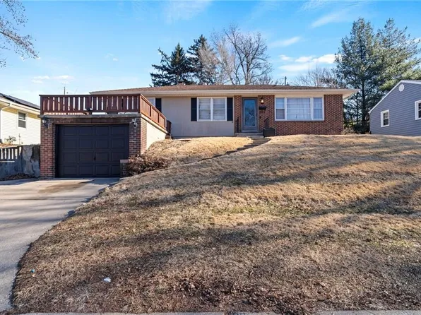 2511 Kent St, Saint Joseph, MO 64505