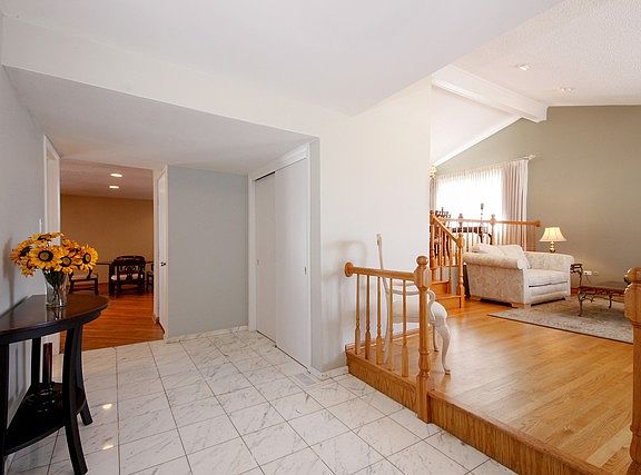 5th image of 15639 S 82nd Ave