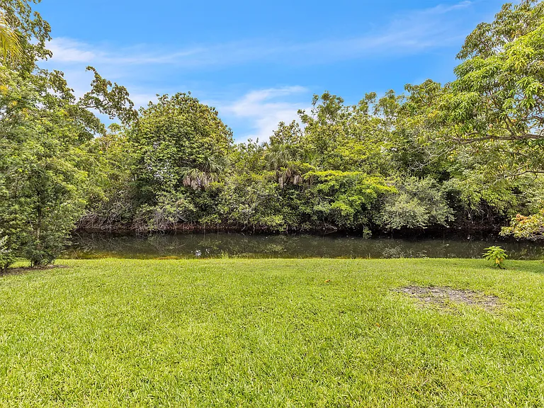 21452 Woodchuck Ln — Photo 18