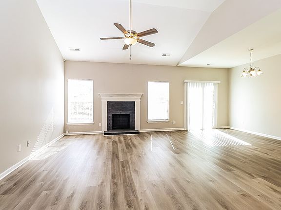 4th image of 7002 Brighton Brook Dr