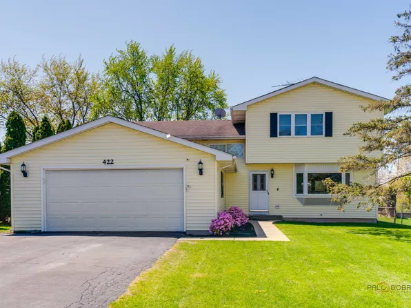 422 S Thornwood Dr, Lindenhurst, IL 60046