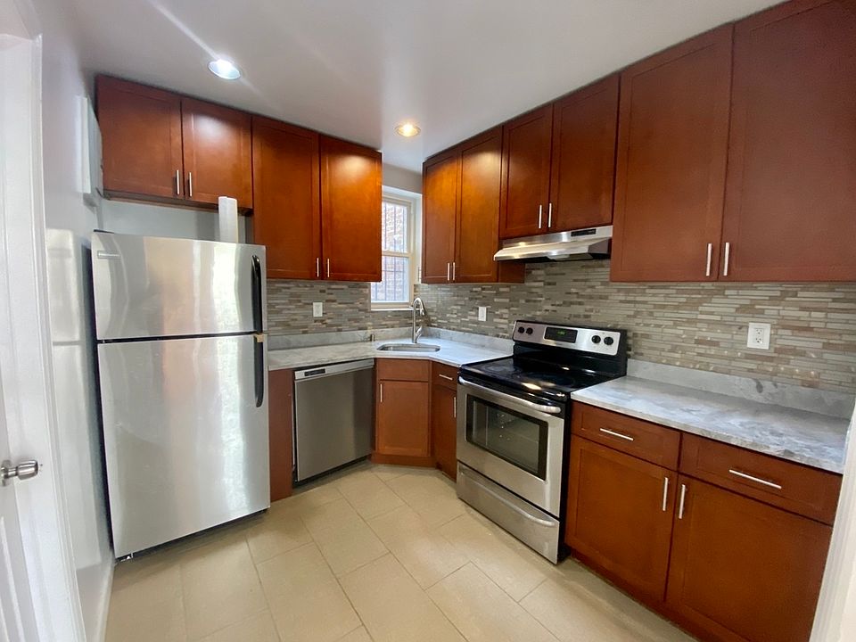 1st image of 30-36 Steinway St #2F