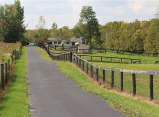 2740 Pine Grove Rd, Paris, KY 40361