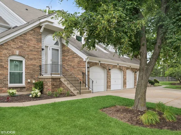166 Willow Pkwy #166, Buffalo Grove, IL 60089