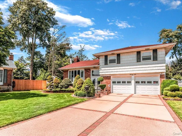 66 Rosalie Court, East Meadow, NY 11554