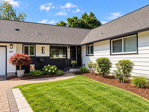 3rd image of 2872 Suffolk Ct