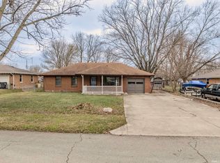 3133 Paradise Dr, Anderson, IN 46011