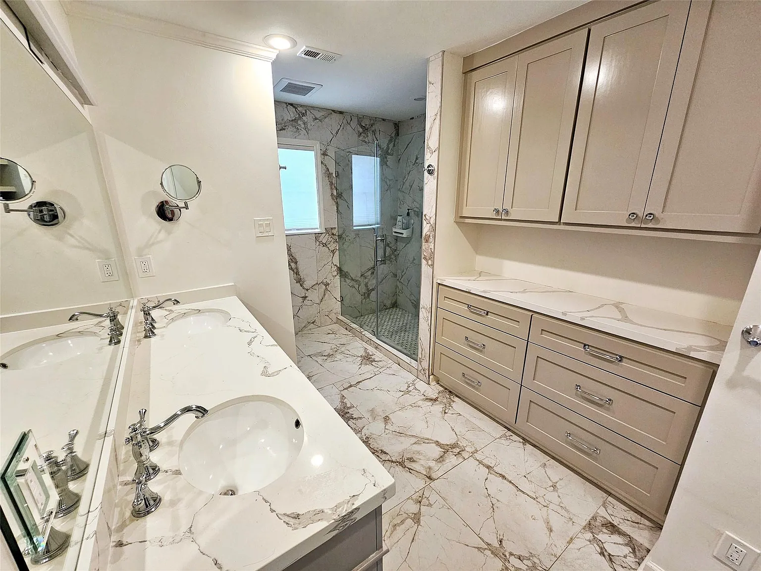 4 bed, 3.5 bath, 3405 sqft, $3,850 — Photo 4