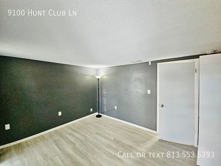 9100 Hunt Club Ln — Photo 46