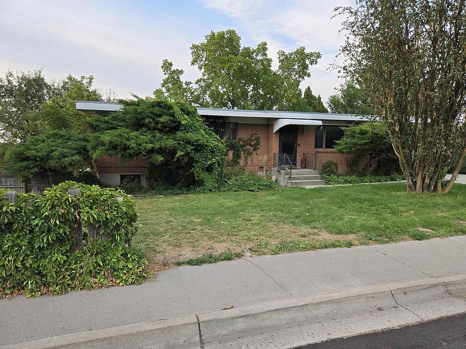 1st image of 1800 Monte Vista Dr