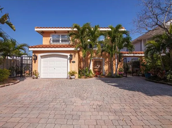 336 Bay Plz, Treasure Island, FL 33706