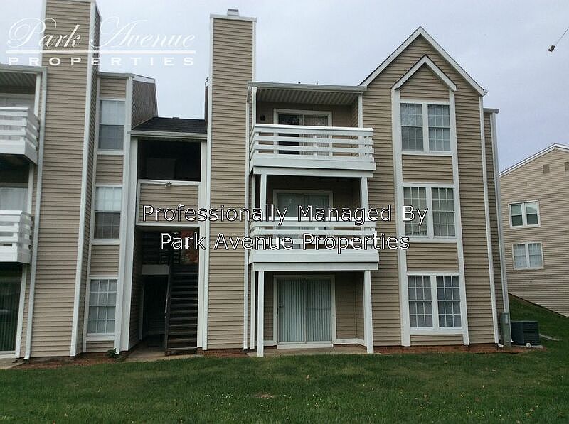1st image of 9619 Vinca Cres #J