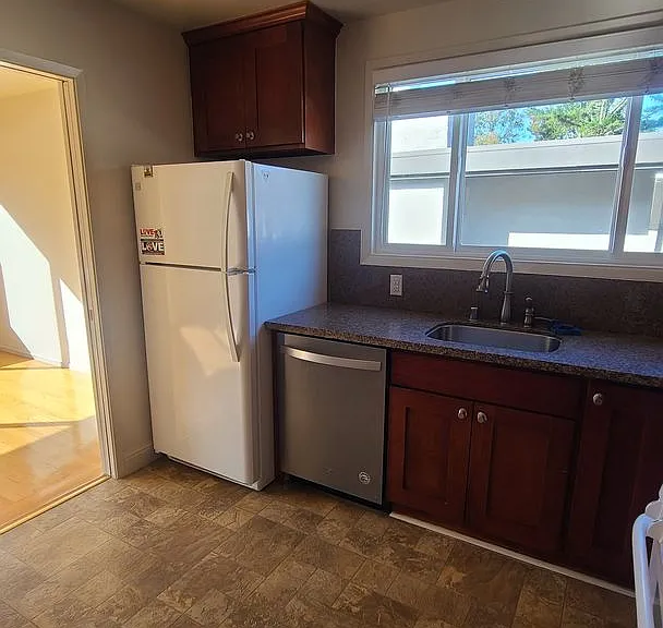 71 Warren Dr — Photo 11