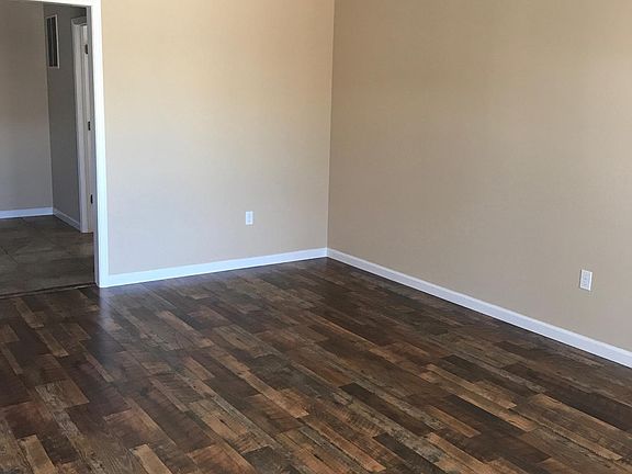2nd image of 108 Skyview Dr