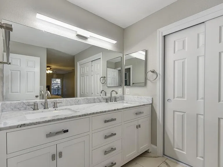 8313 Crossoak Way — Photo 15