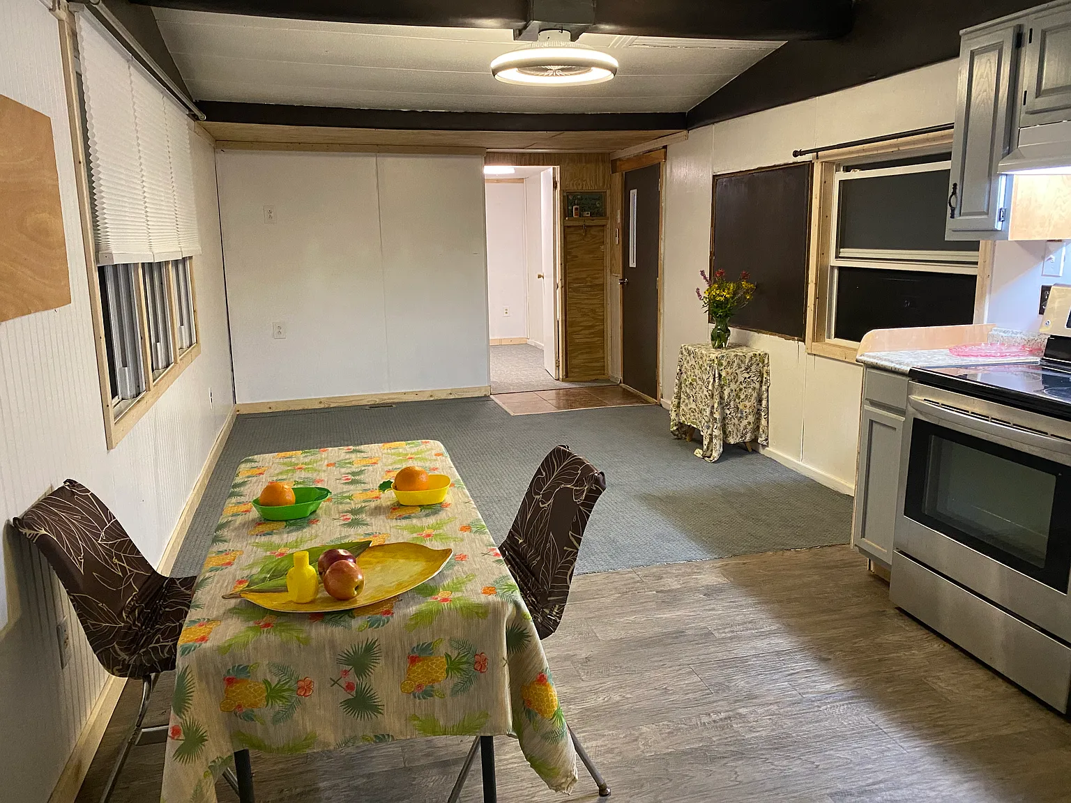 2 bed, 740 sqft, $1,200 — Photo 4