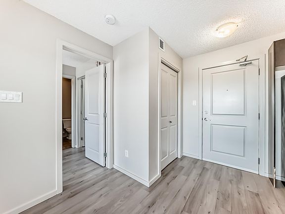 5th image of 344 Windermere Rd NW #332