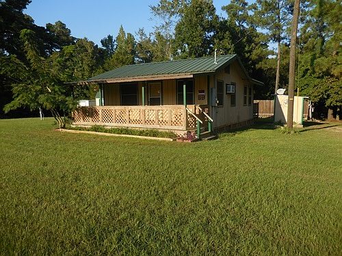 1st image of 100 N Hickory Hls