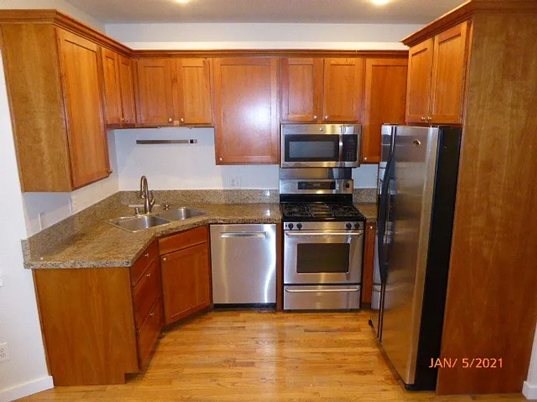 6415 9th Ave NE #D — Photo 9