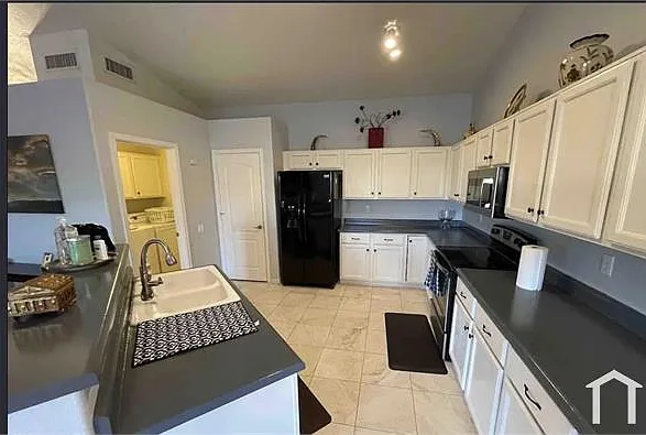 6334 W Potter Dr — Photo 12