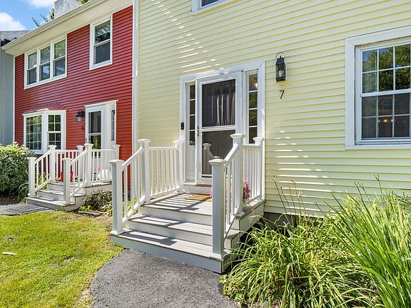 3rd image of 41 Boulder Brook Drive #7