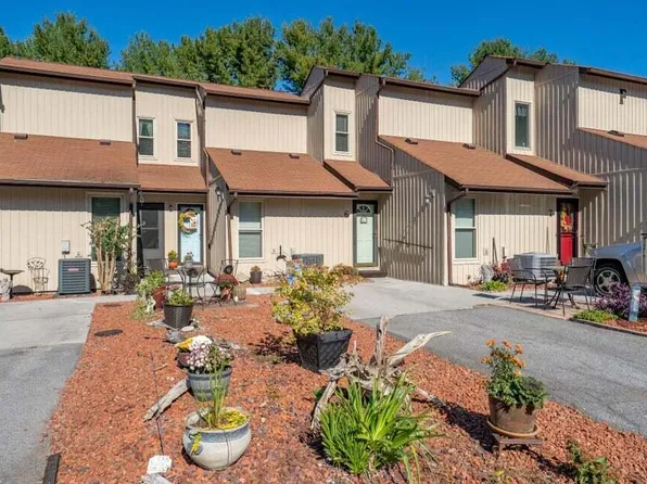 780 Hamilton Rd APT F4, Blountville, TN 37617