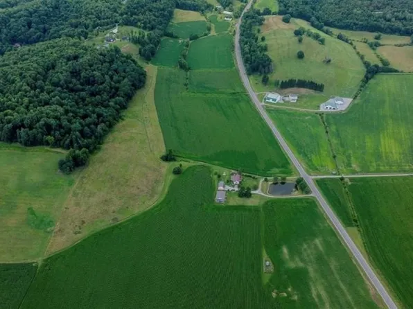 Erie Ave SW, Beach City, OH 44608