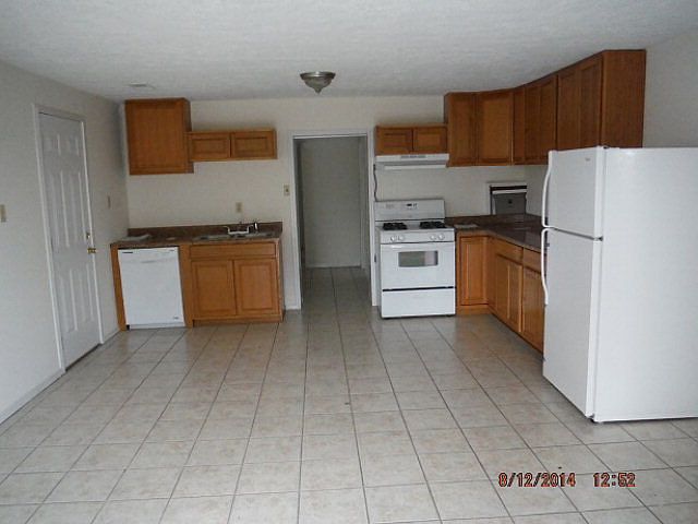 2nd image of 1214 Gleim Rd