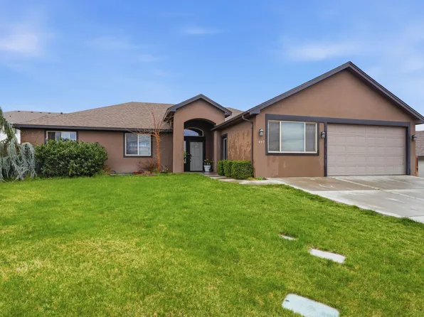 497 Charbonneau Dr, Richland, WA 99352