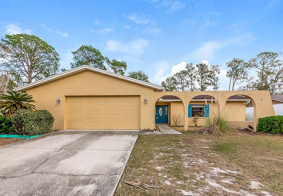 1st image of 3910 Briarlake Dr