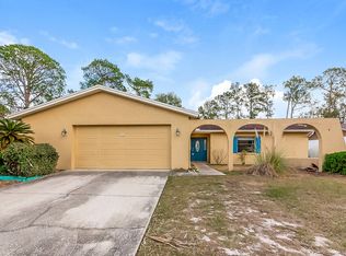 3910 Briarlake Dr, Valrico, FL 33596