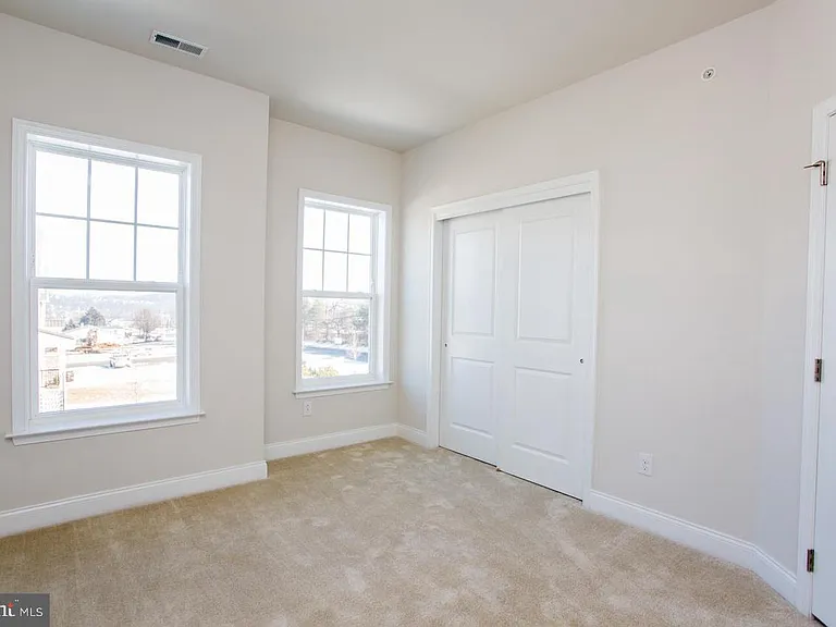 65 Lila Ln — Photo 9
