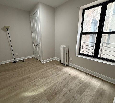 4th image of 656 St Nicholas Ave APT 23