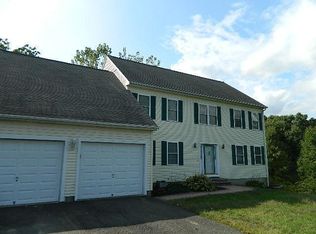 22 Conhurst Dr, North Haven, CT 06473
