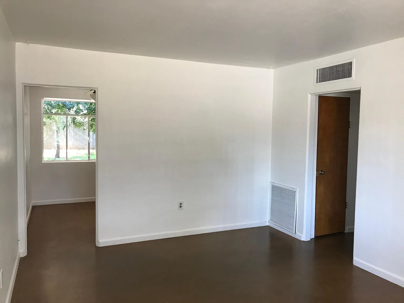 3 bed, 1275 sqft, $2,750 — Photo 4