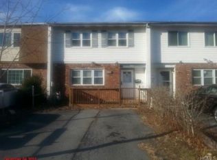 9 Rivervale Rd, Middletown, NY 10940