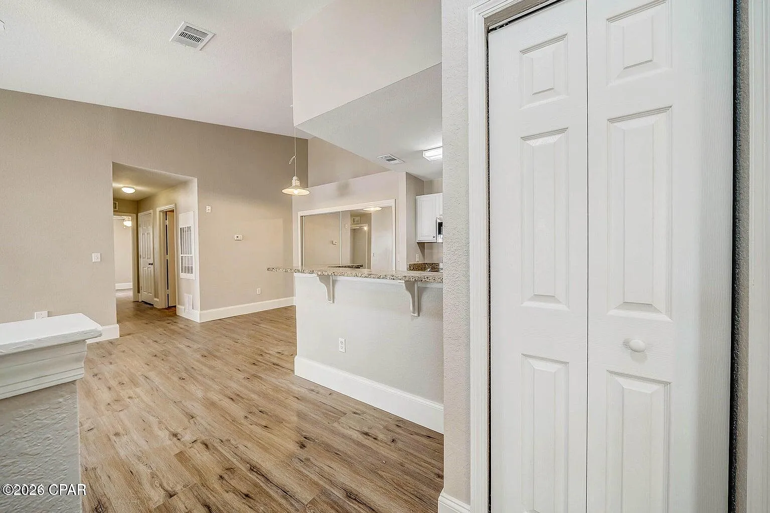 3 bed, 1225 sqft, $1,750 — Photo 4