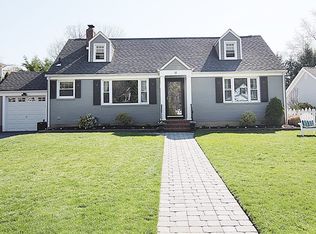 12 Sunnycrest Ct, Little Silver, NJ