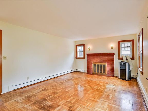 3rd image of 502 Corliss Ave