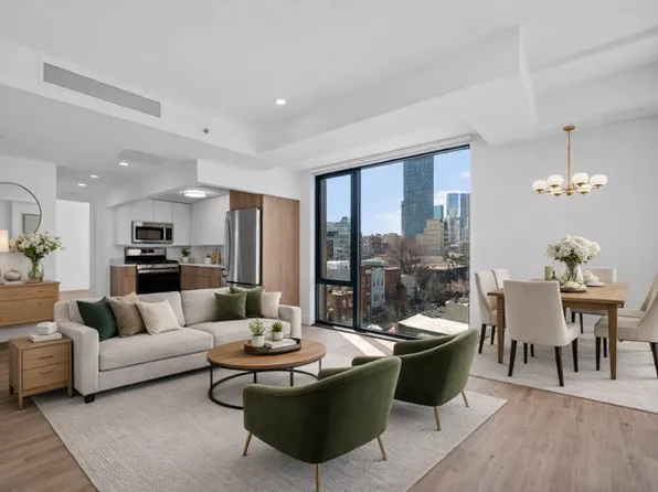 2516 37th Ave, Long Island City, NY