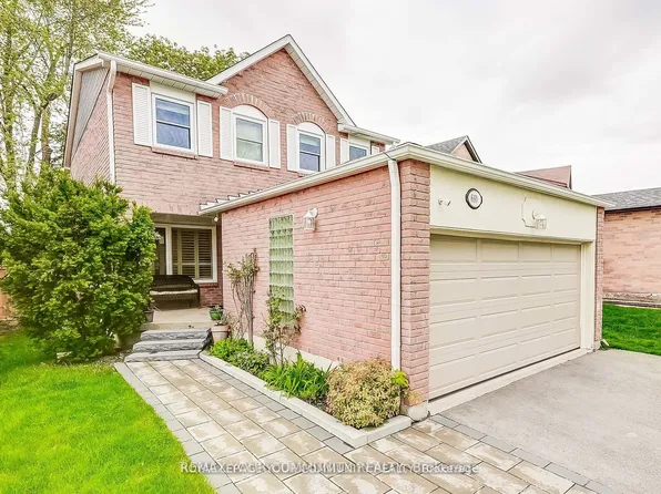 660 Foxwood Trl, Pickering, ON L1V 3X8