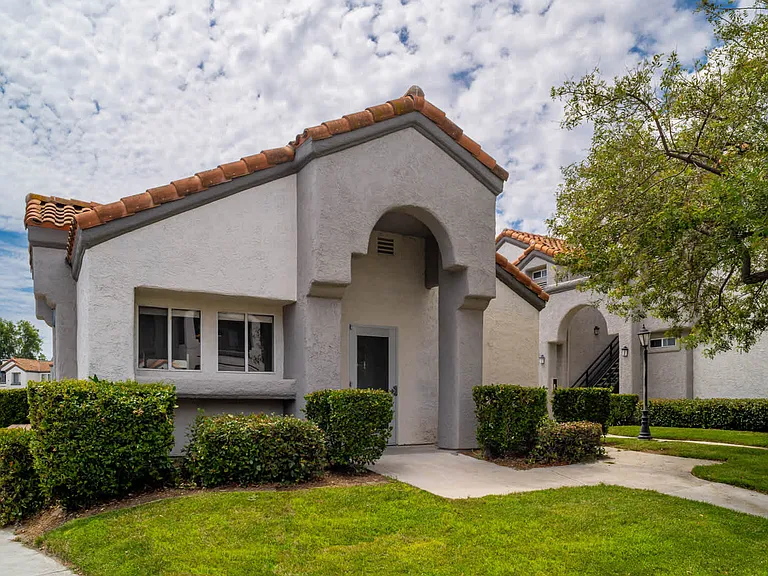 Resident Lounge Exterior