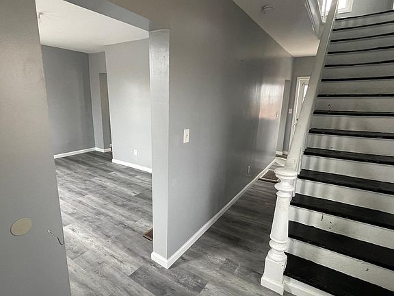 3rd image of 38 S Montgomery St