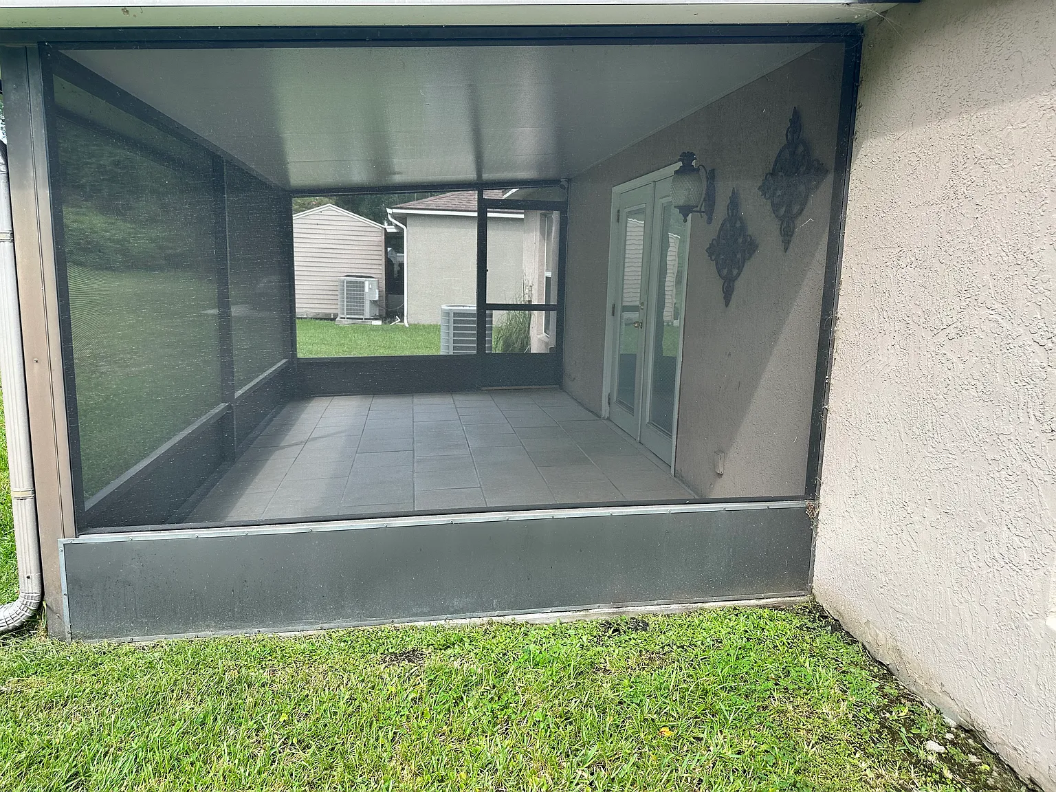 3 bed, 1264 sqft, $1,800 — Photo 2
