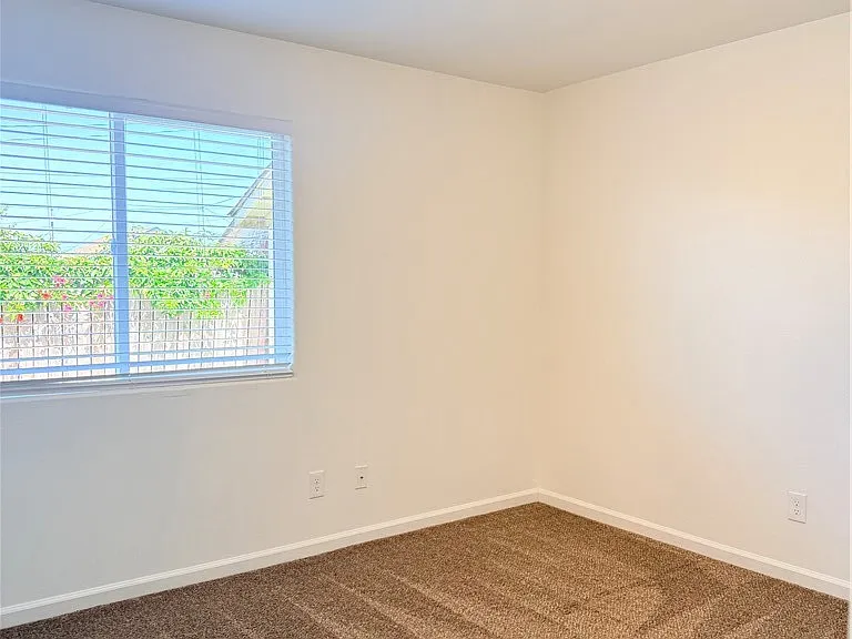 145 Park Ave — Photo 11