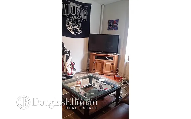 Rented by Douglas Elliman | media 7