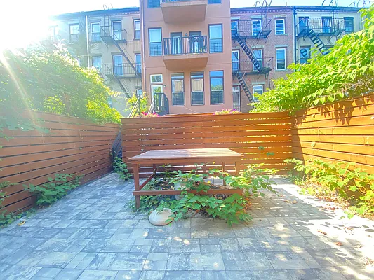 Rented by Dream Space Realty | media 30