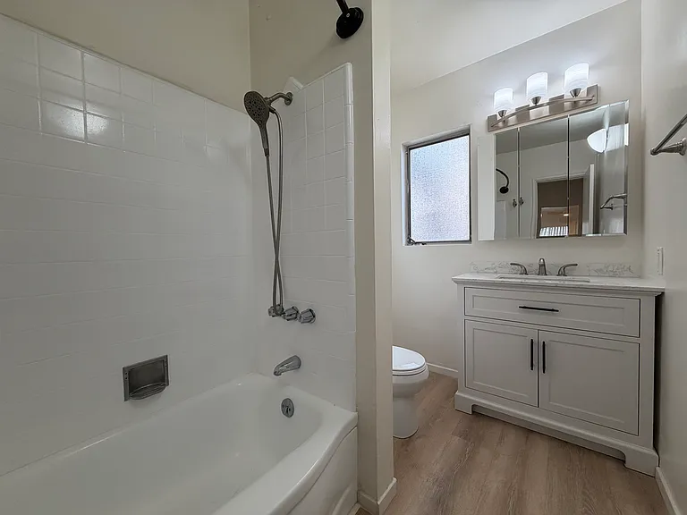 4307 Cedros Ave #4311-2 — Photo 9