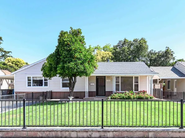 745 W A Street, Dixon, CA 95620