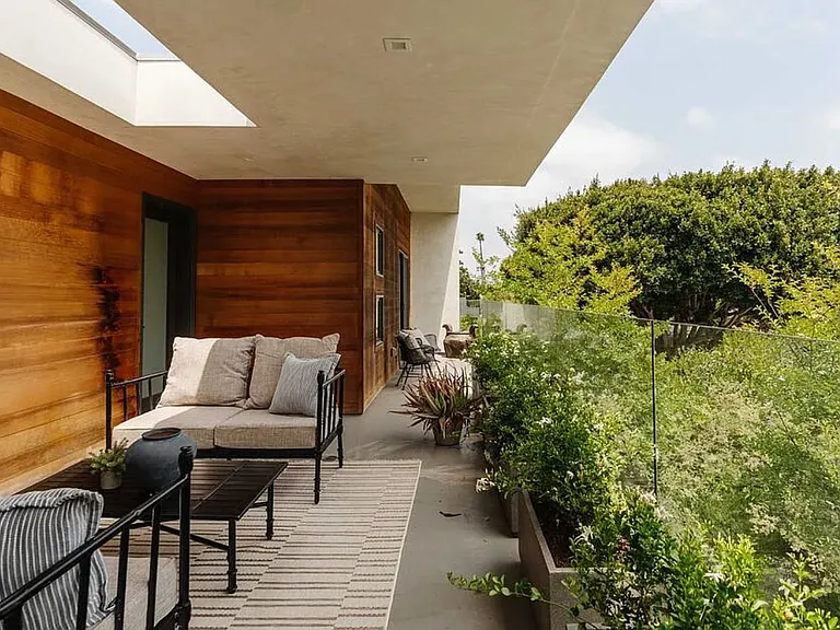 4063 Huron Ave — Photo 15